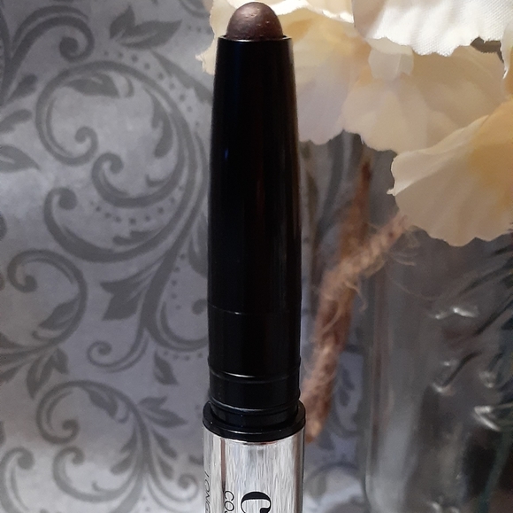 Cargo pen eyeshadow - Picture 2 of 3